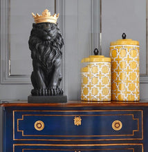 Load image into Gallery viewer, Statue - LION
