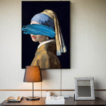Load image into Gallery viewer, Canvas - Pearl Earing
