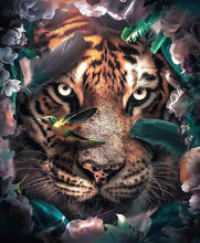 Load image into Gallery viewer, Canvas - Under Water
