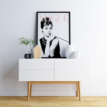 Load image into Gallery viewer, Canvas - Vogue Audrey
