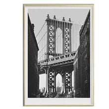 Load image into Gallery viewer, Canvas - Urban Chic
